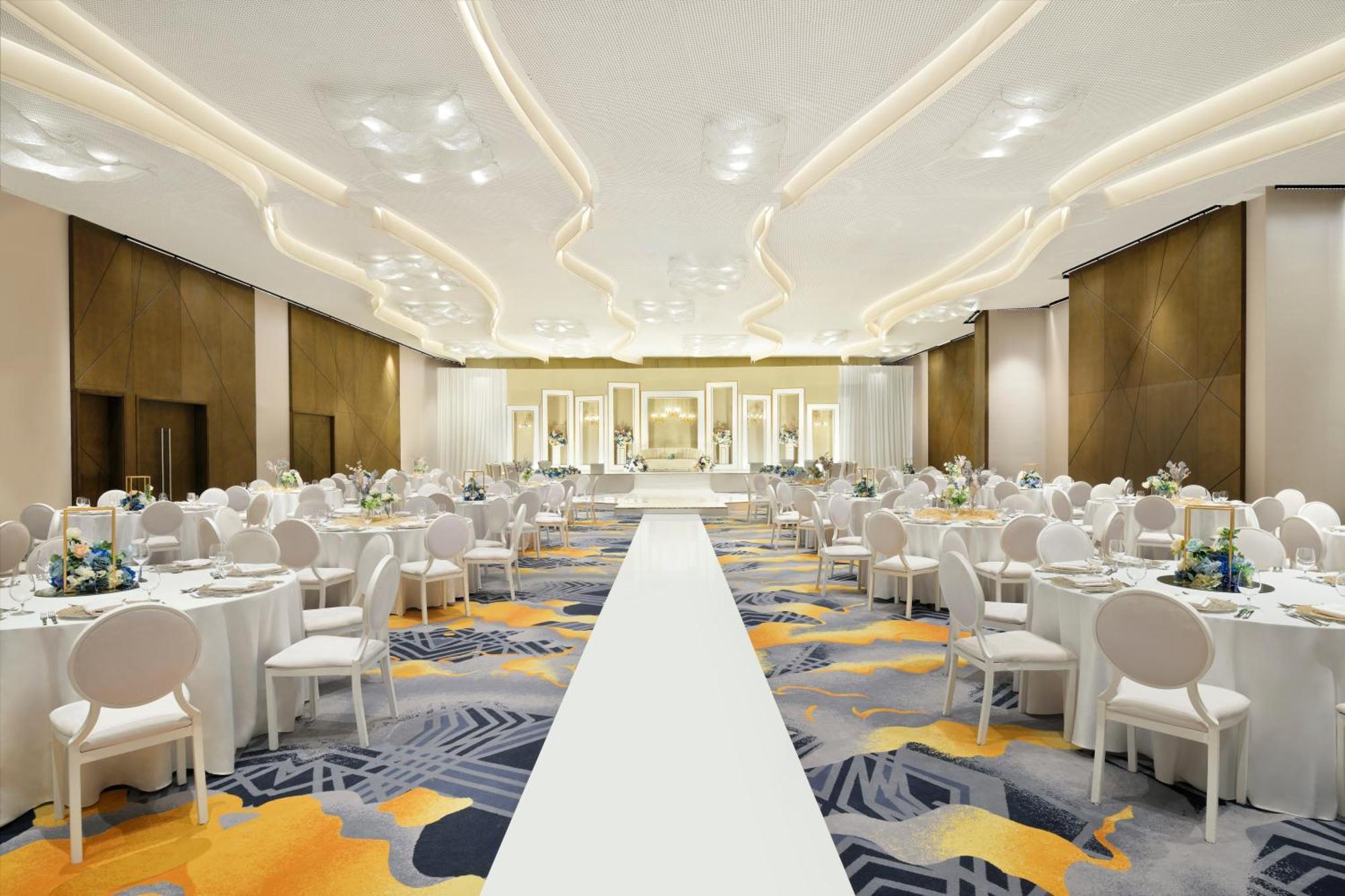 Moevenpick Hotel & Apartments Ghala 马斯喀特 外观 照片 The Grand Ballroom